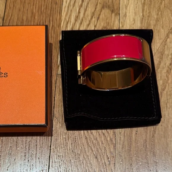 HERMES - CLIC CLAC H BRACELET - Rouge Amarante - Picture 8 of 12